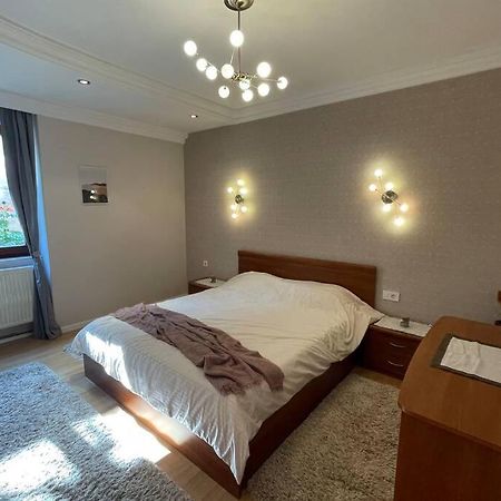 Cozy Apartment In The Old Center Of Prishtina Pristina Eksteriør billede